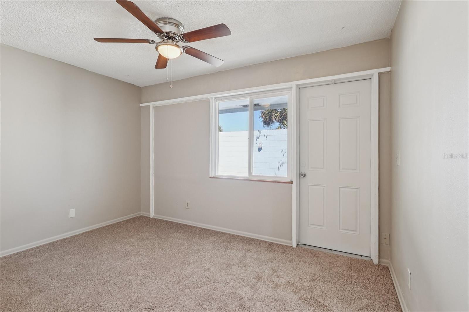 Image 26 of 40 For 950 Bayward Lane