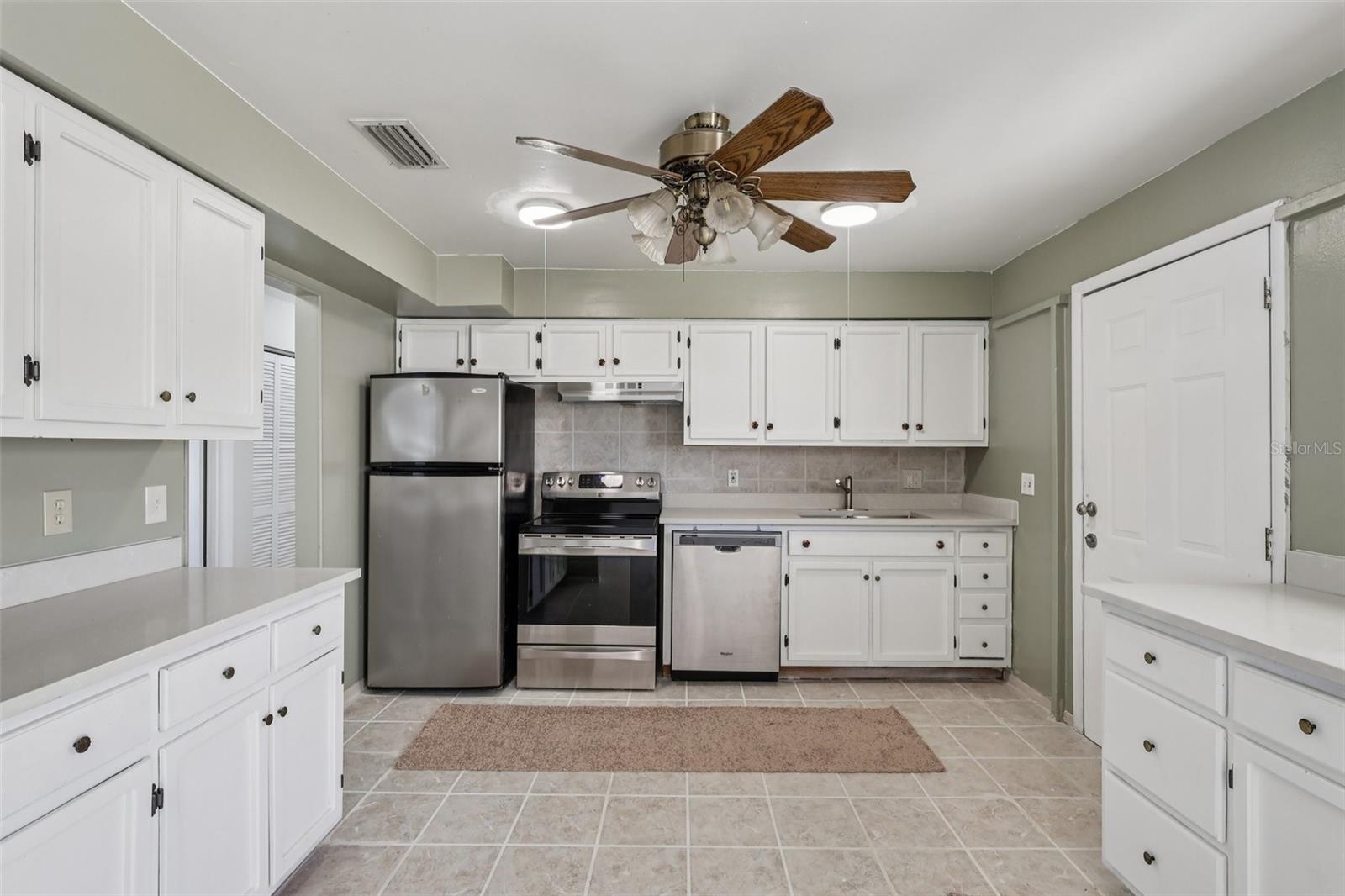 Image 6 of 40 For 950 Bayward Lane