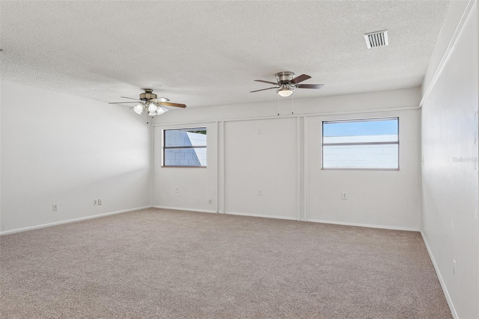 Image 9 of 40 For 950 Bayward Lane