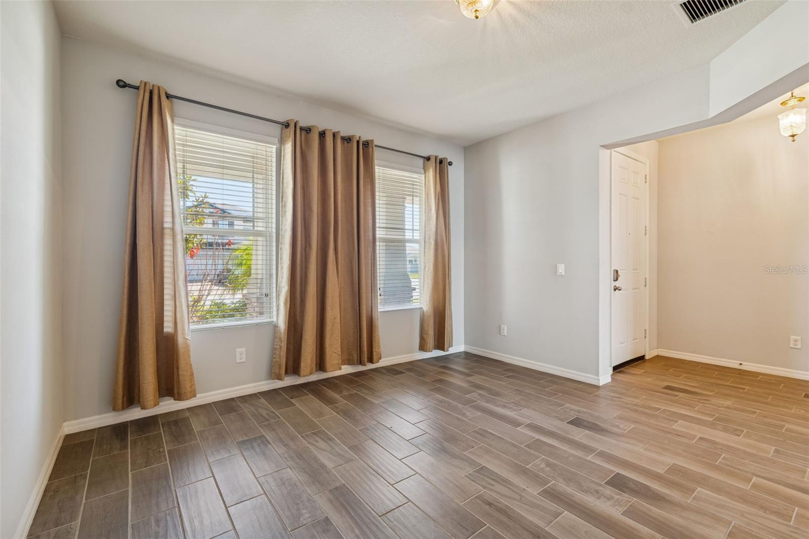 Image 17 of 90 For 19161 Long Lake Ranch Boulevard