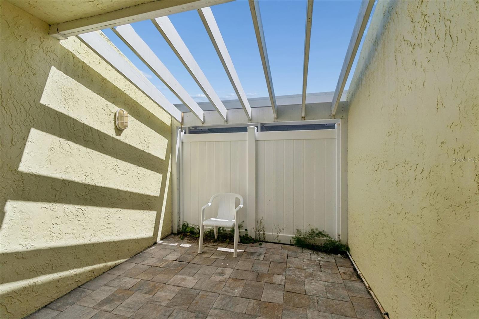 Image 15 of 100 For 1 Windrush Boulevard 23