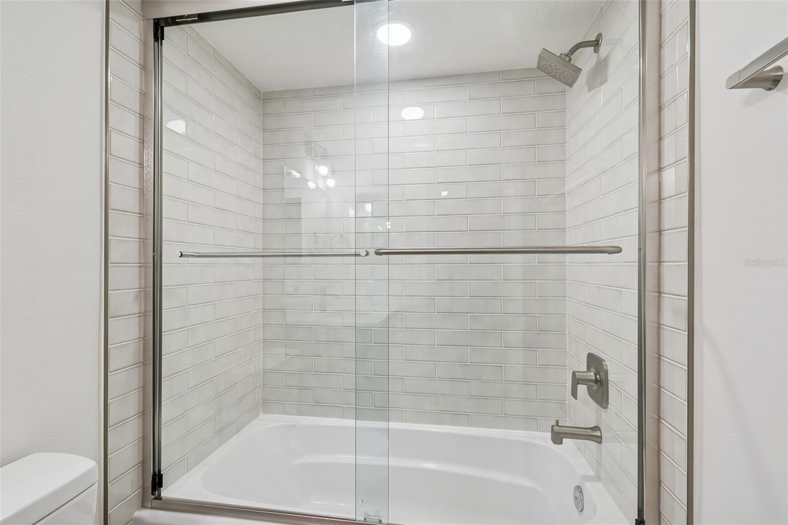 Image 37 of 100 For 1 Windrush Boulevard 23