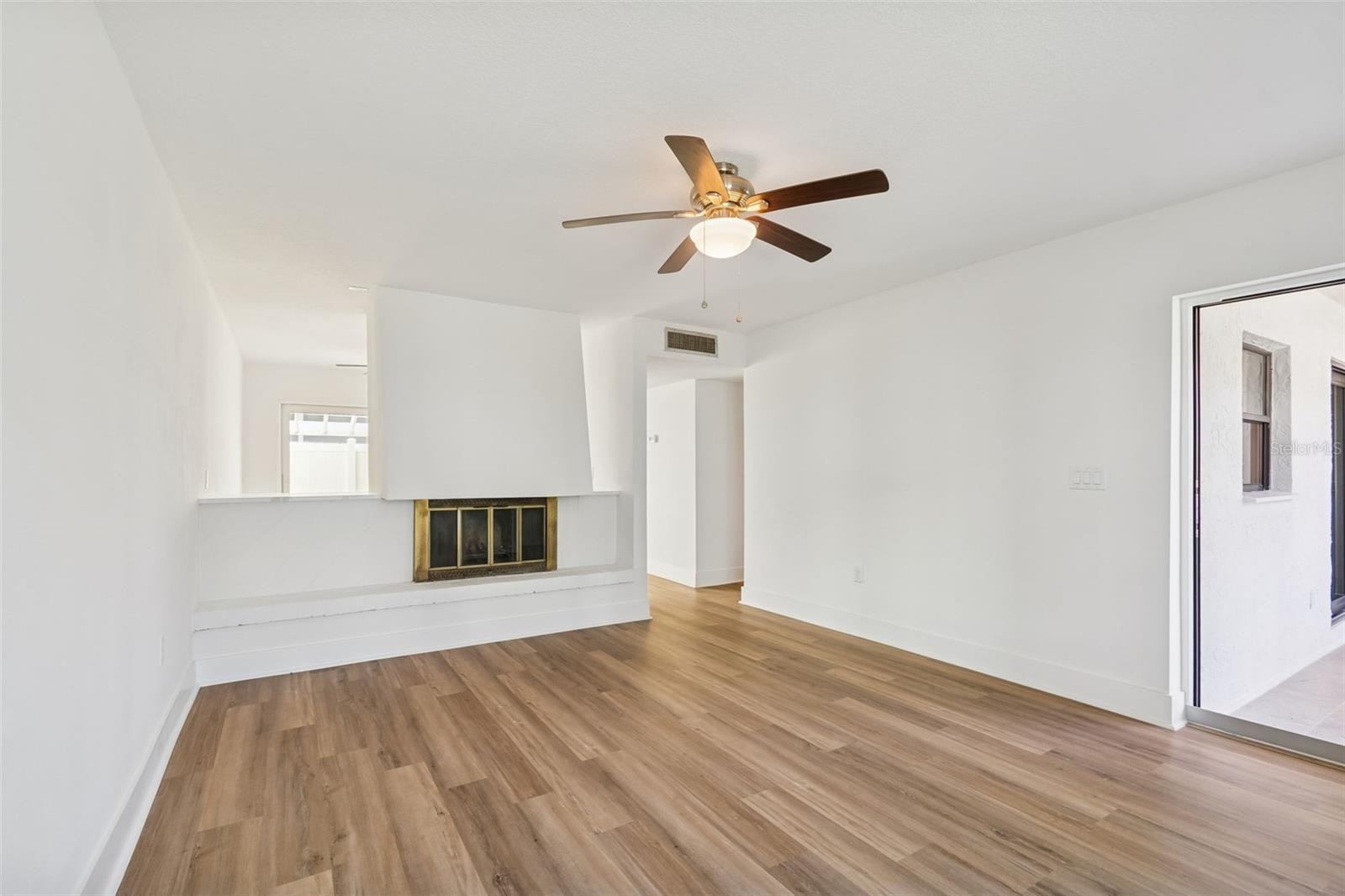 Image 5 of 100 For 1 Windrush Boulevard 23