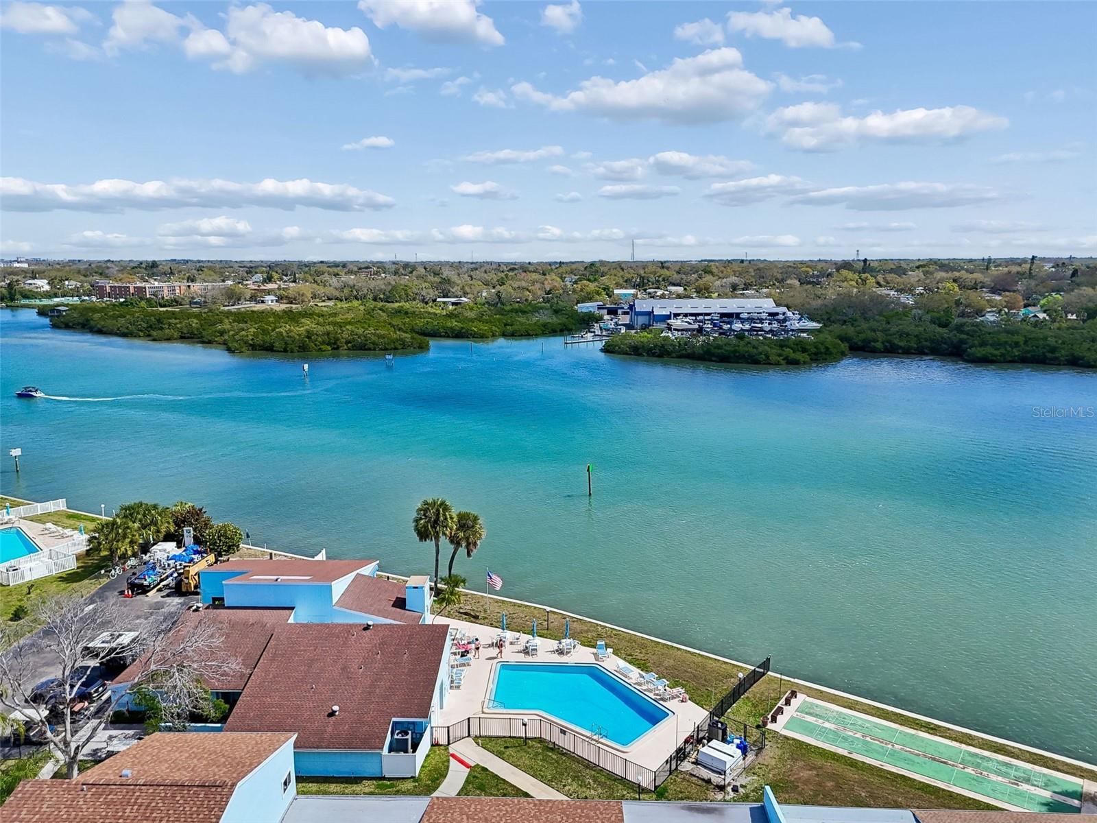 Image 57 of 100 For 1 Windrush Boulevard 23