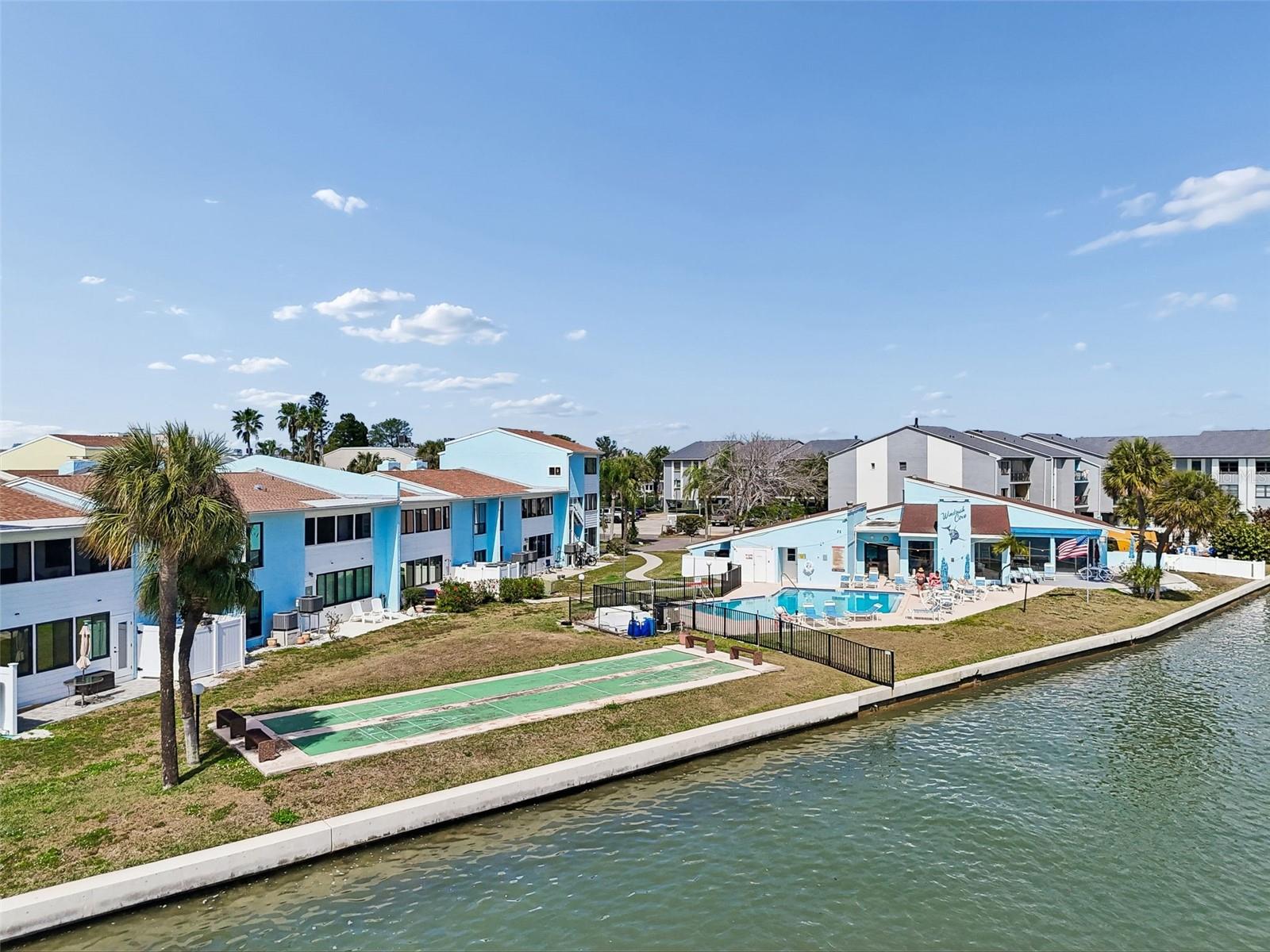 Image 59 of 100 For 1 Windrush Boulevard 23