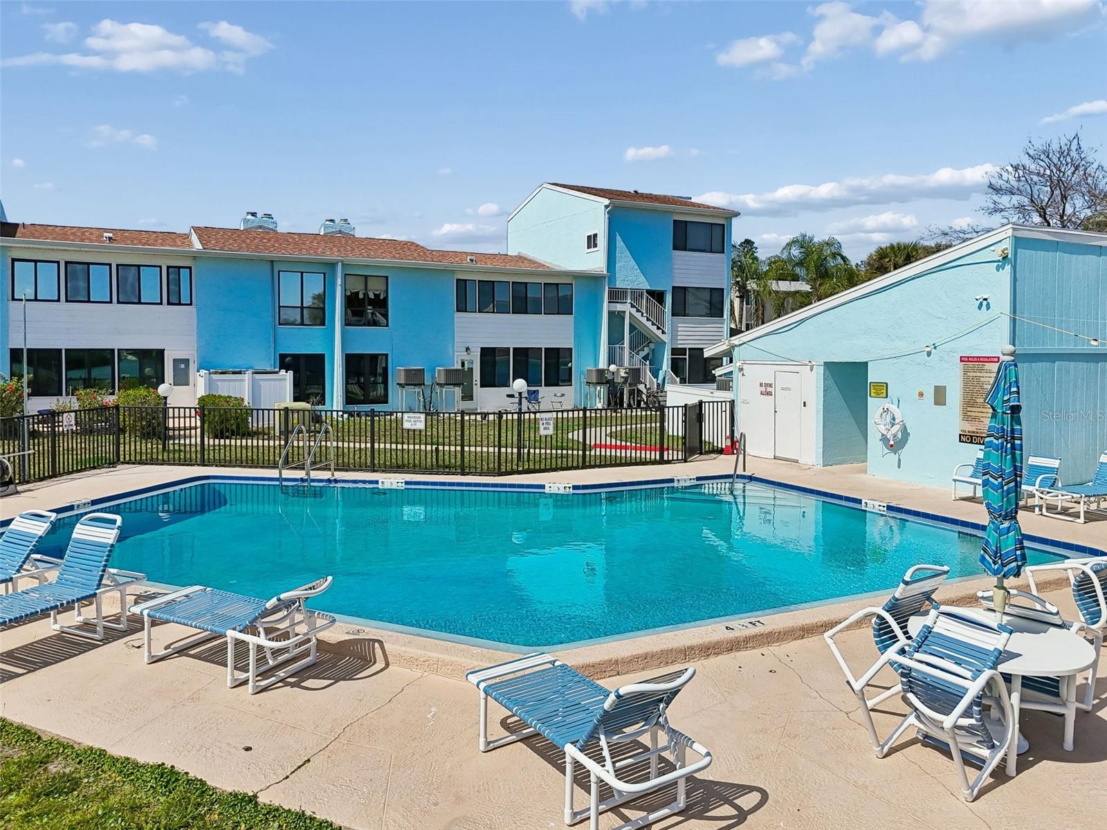 Image 62 of 100 For 1 Windrush Boulevard 23