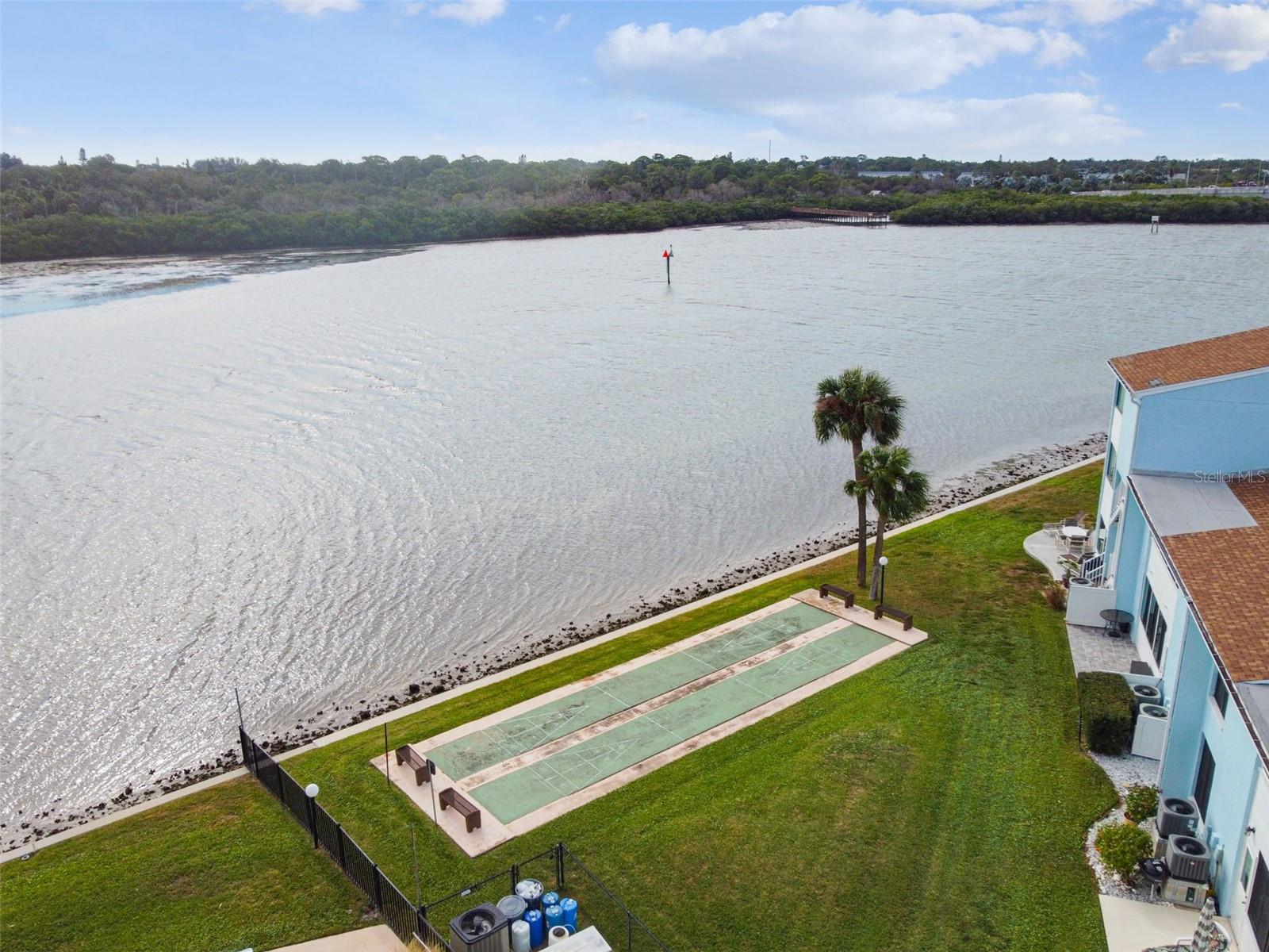 Image 86 of 100 For 1 Windrush Boulevard 23