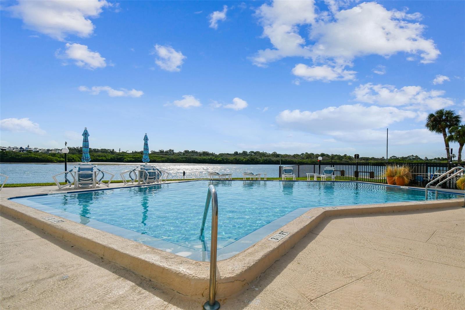 Image 88 of 100 For 1 Windrush Boulevard 23