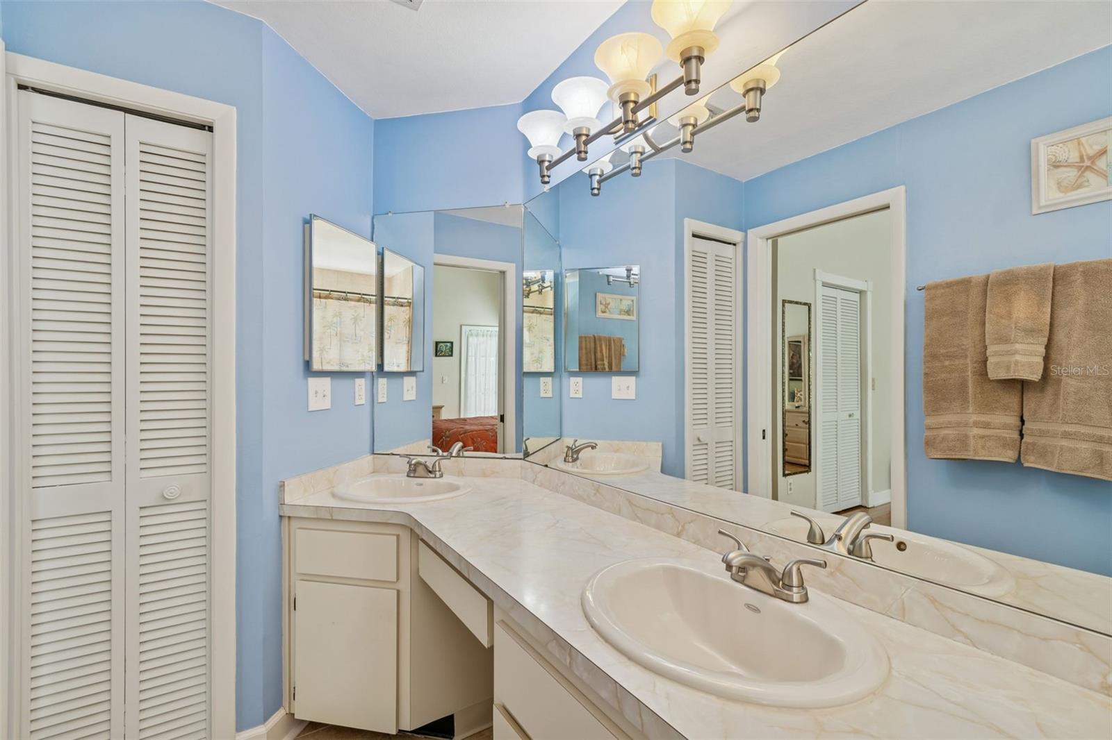 Listing photo id 26 for 8626 Boysenberry Drive