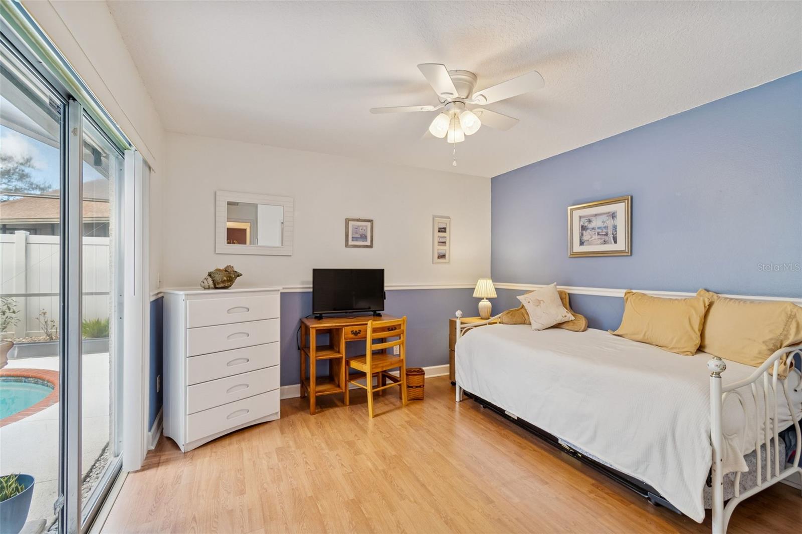 Listing photo id 31 for 8626 Boysenberry Drive