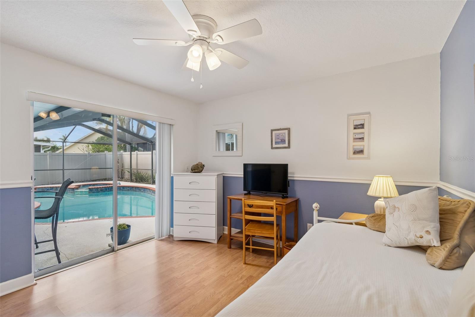 Listing photo id 32 for 8626 Boysenberry Drive