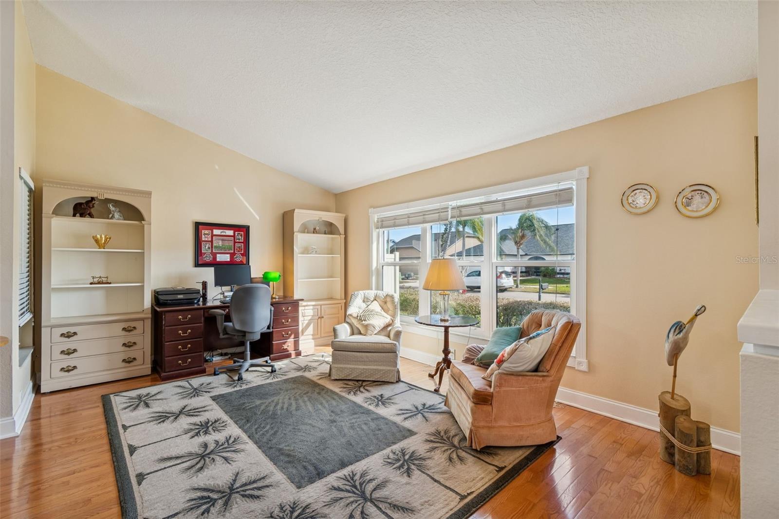 Listing photo id 7 for 8626 Boysenberry Drive