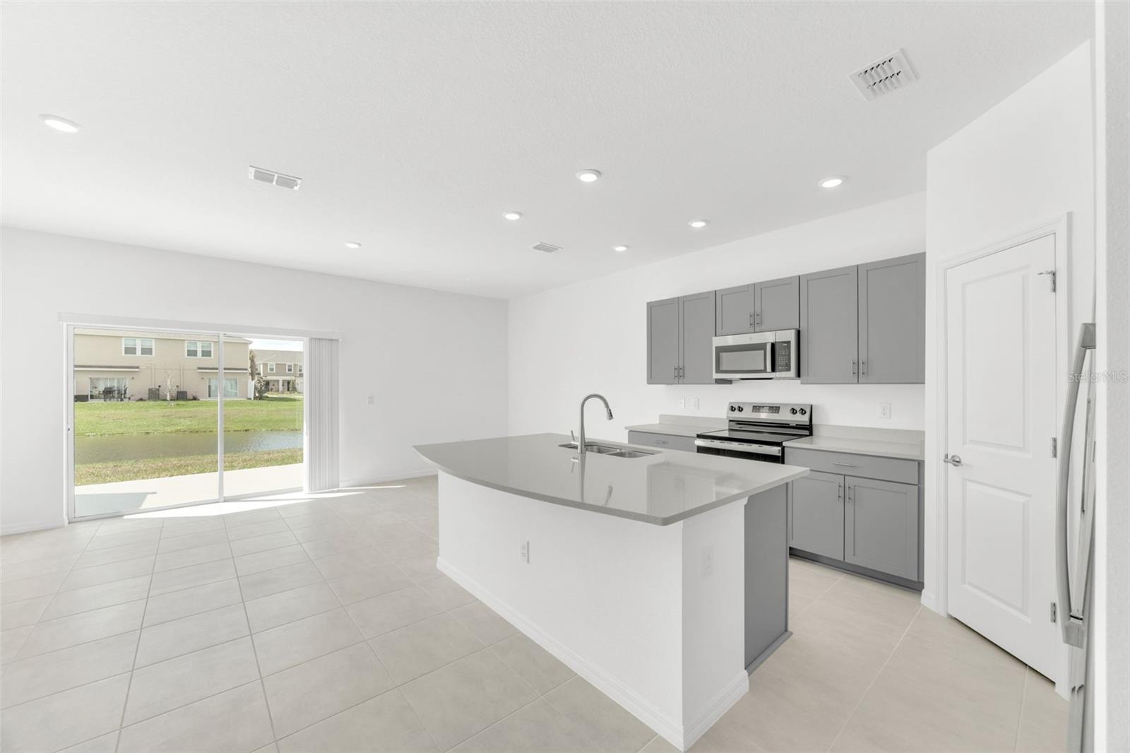 Image 4 of 27 For 11947 Glenside Terrace