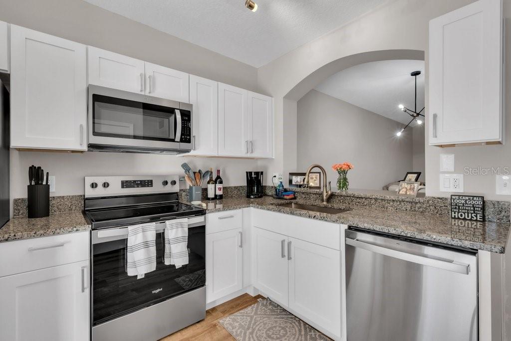 Image 13 of 31 For 15855 Fishhawk View Drive