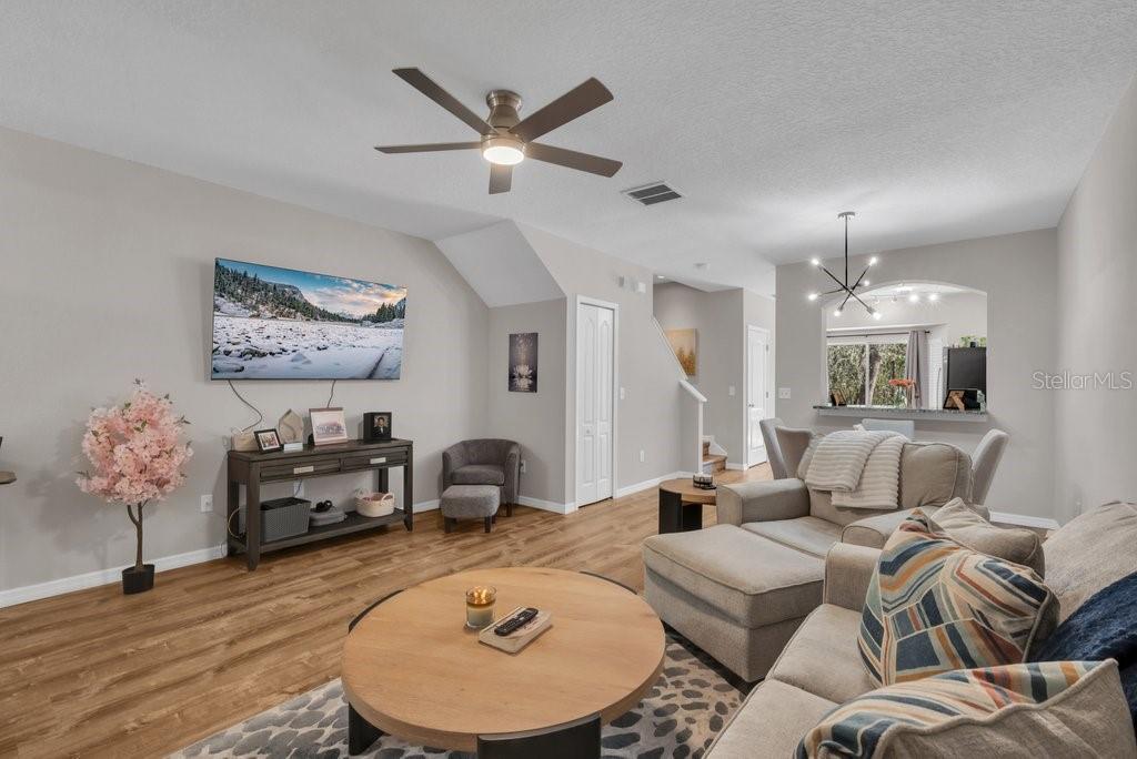 Image 5 of 31 For 15855 Fishhawk View Drive