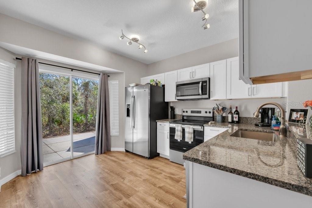 Image 9 of 31 For 15855 Fishhawk View Drive