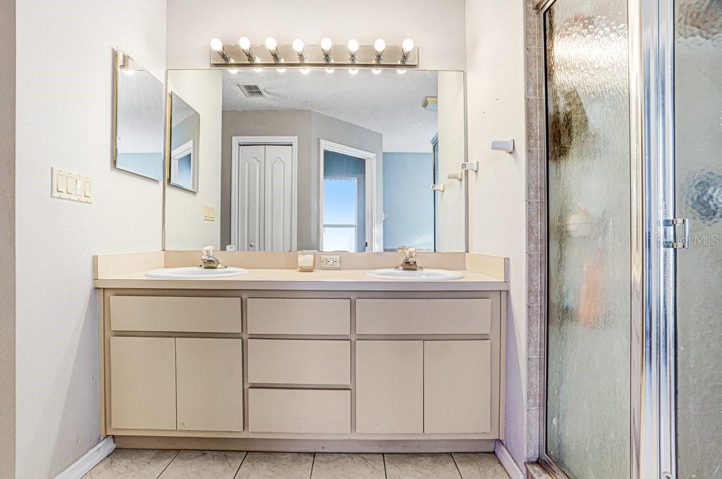 Image 23 of 49 For 3066 Stephanie Drive