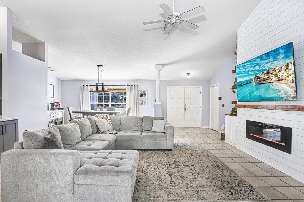 Image 3 of 49 For 3066 Stephanie Drive