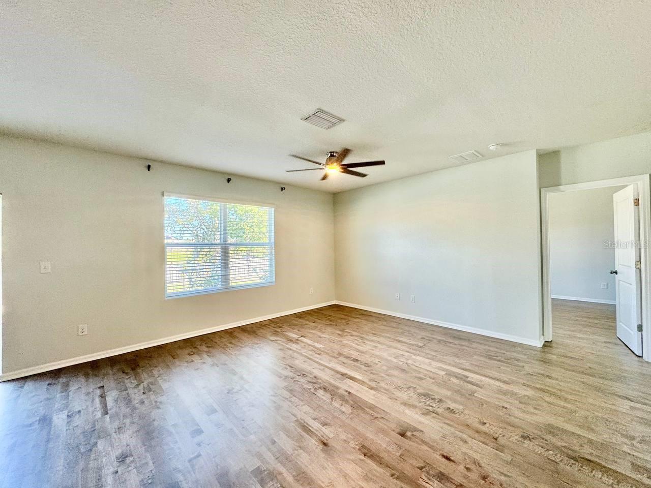 Image 8 of 44 For 35743 Hillbrook Avenue