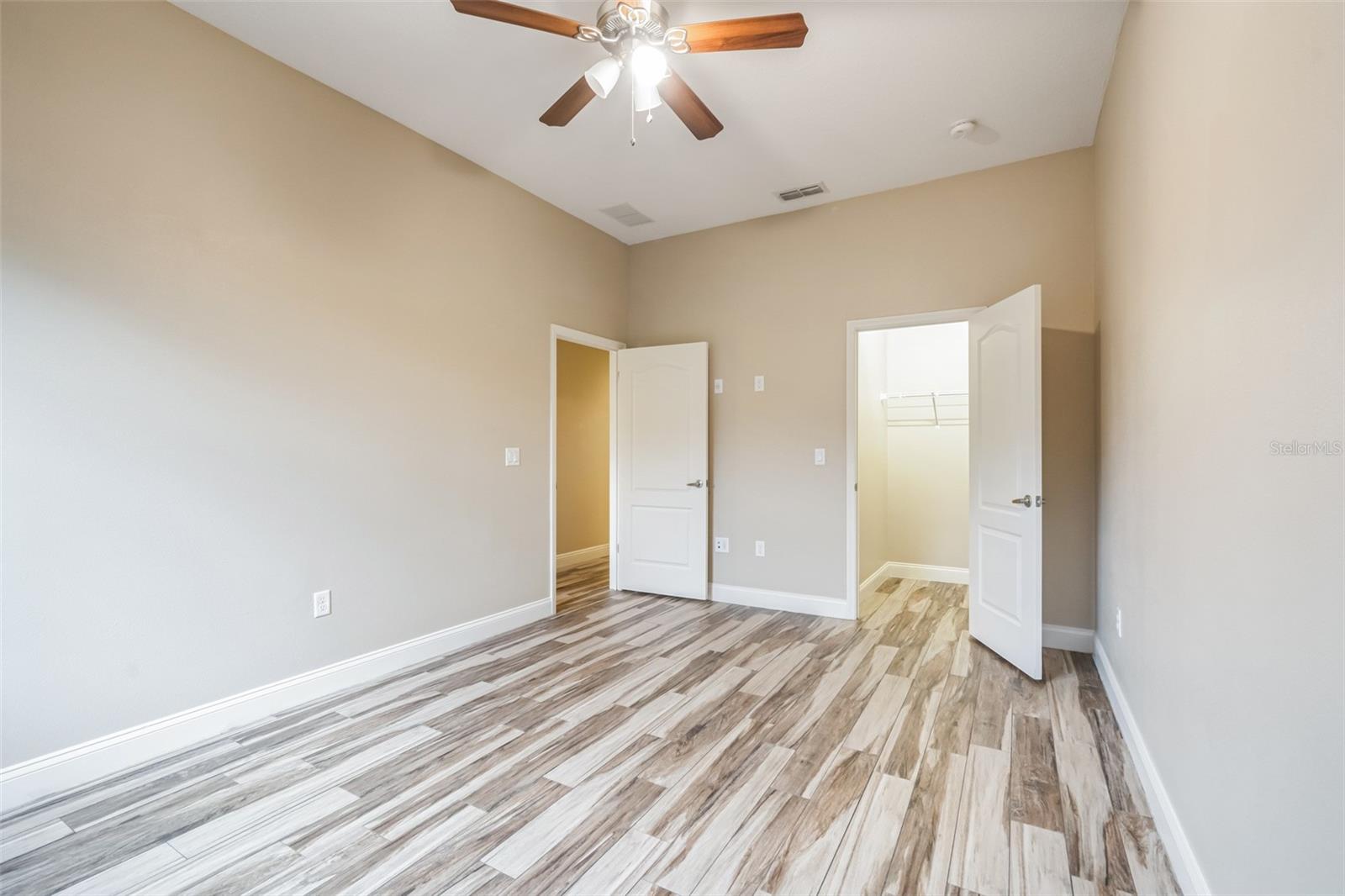 Image 17 of 20 For 1928 Casa Montego Place