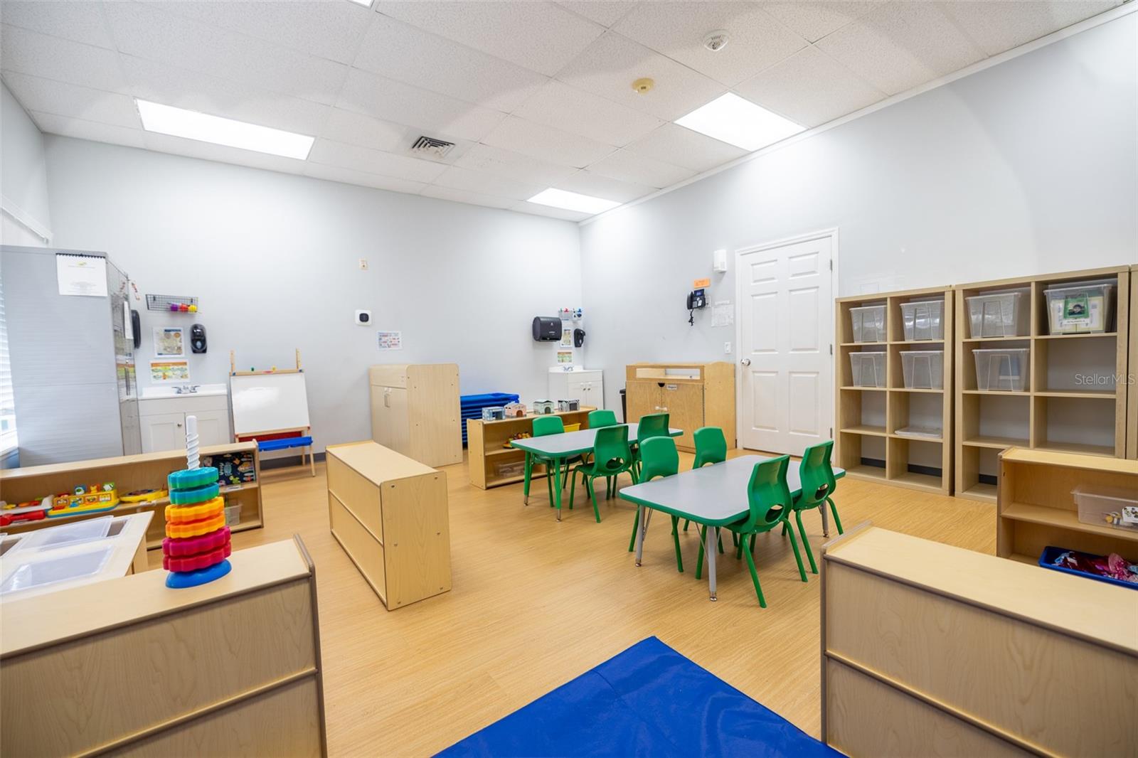 Listing photo id 3 for 1700 Michigan Boulevard