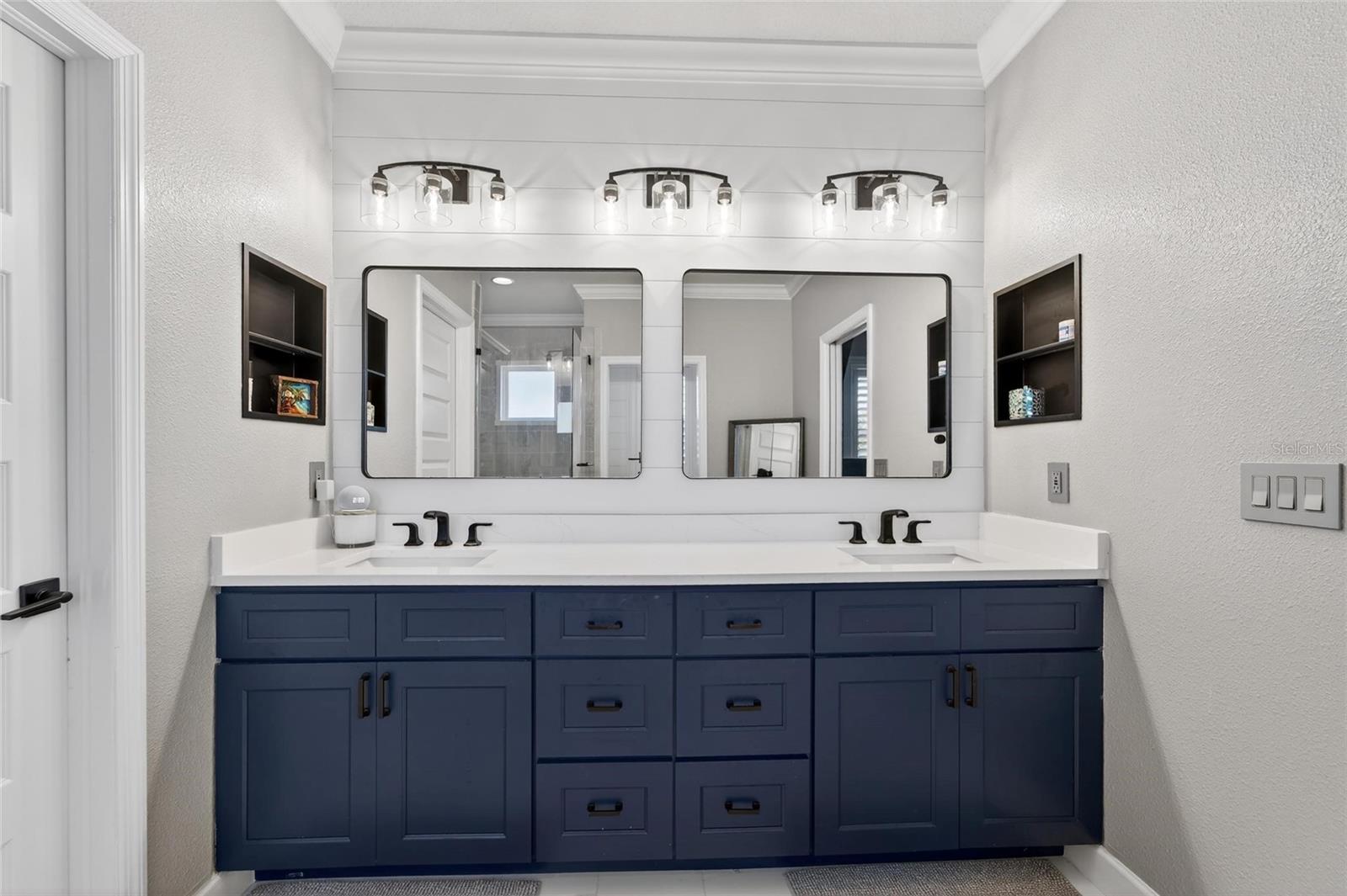 Image 37 of 87 For 7504 Lantern Park Avenue