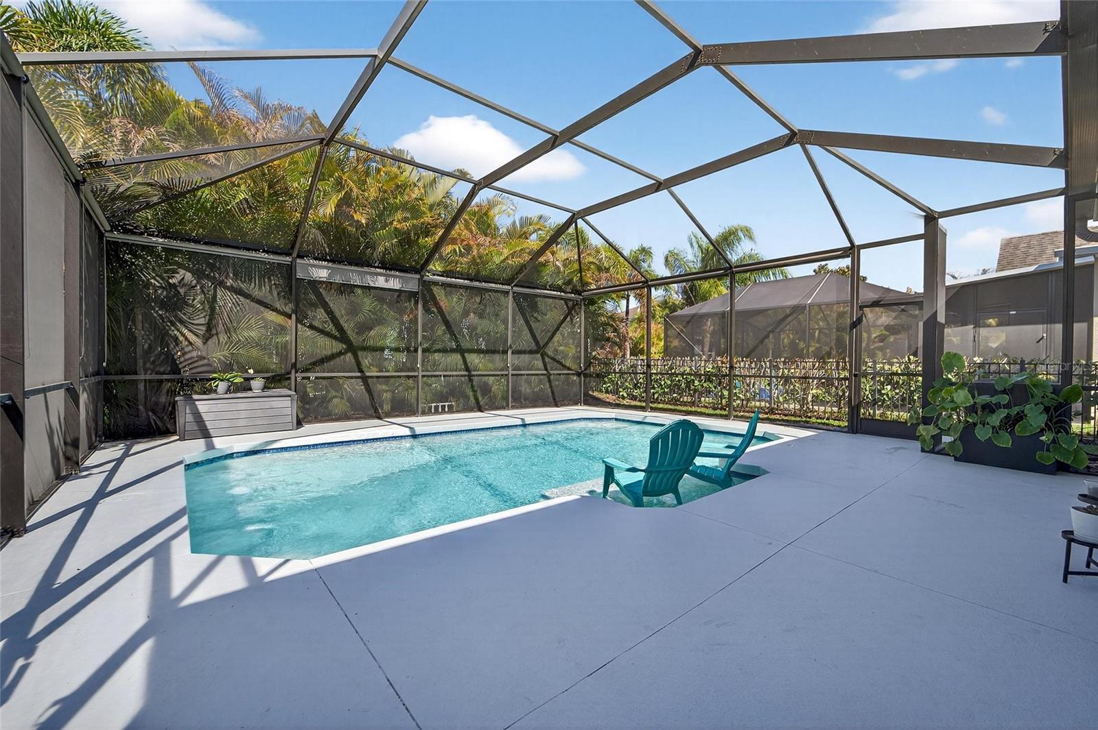 Image 5 of 87 For 7504 Lantern Park Avenue