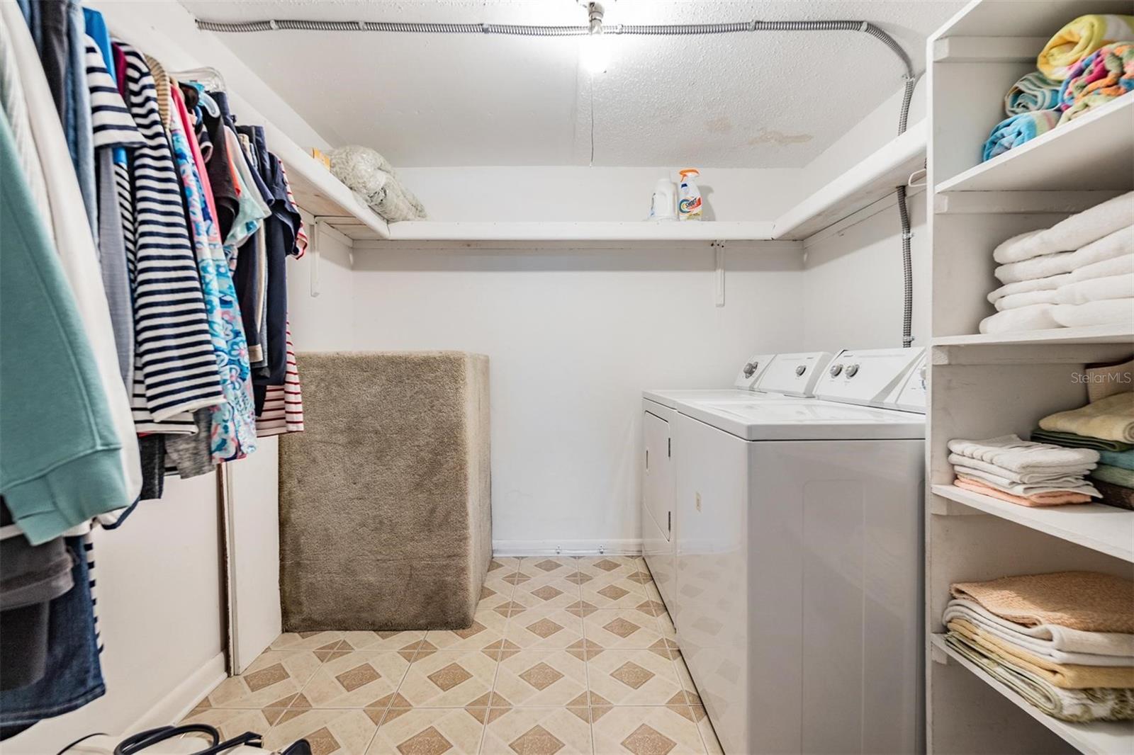 Image 17 of 37 For 12760 Indian Rocks Road 104