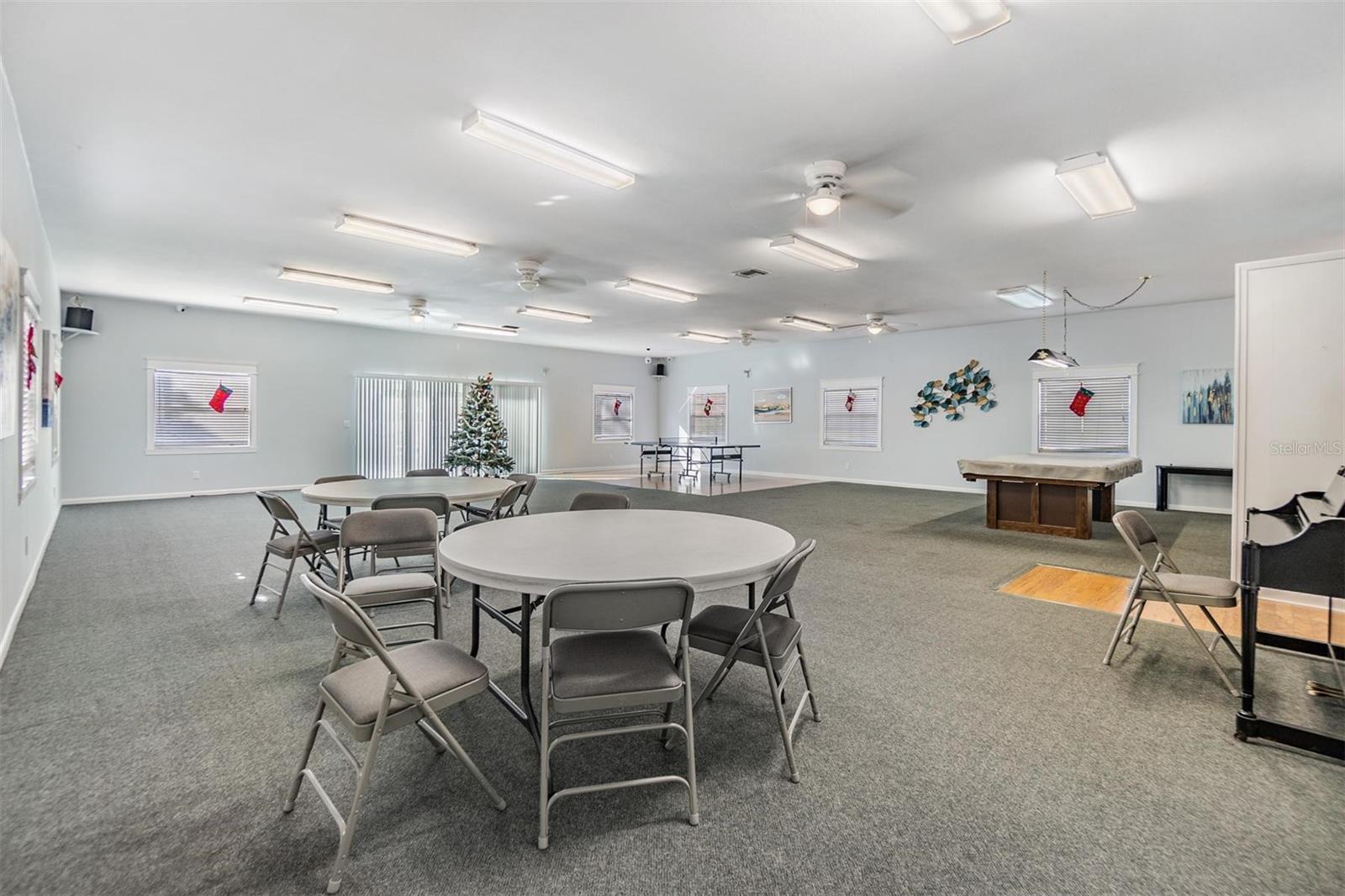 Image 26 of 37 For 12760 Indian Rocks Road 104