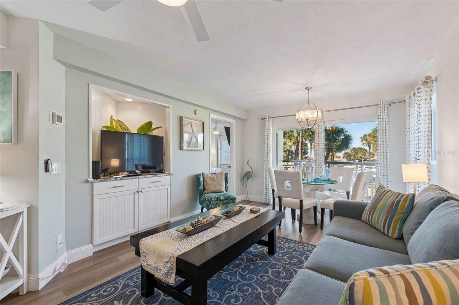 Image 7 of 41 For 4510 Gulf Boulevard 207