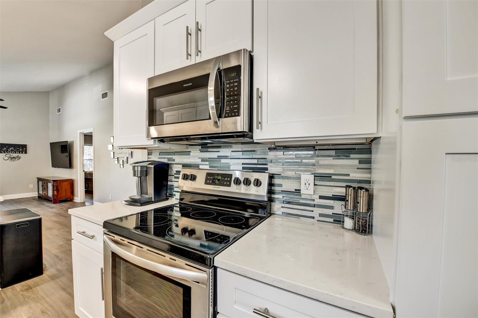 Image 14 of 53 For 1148 Falcon Drive 3