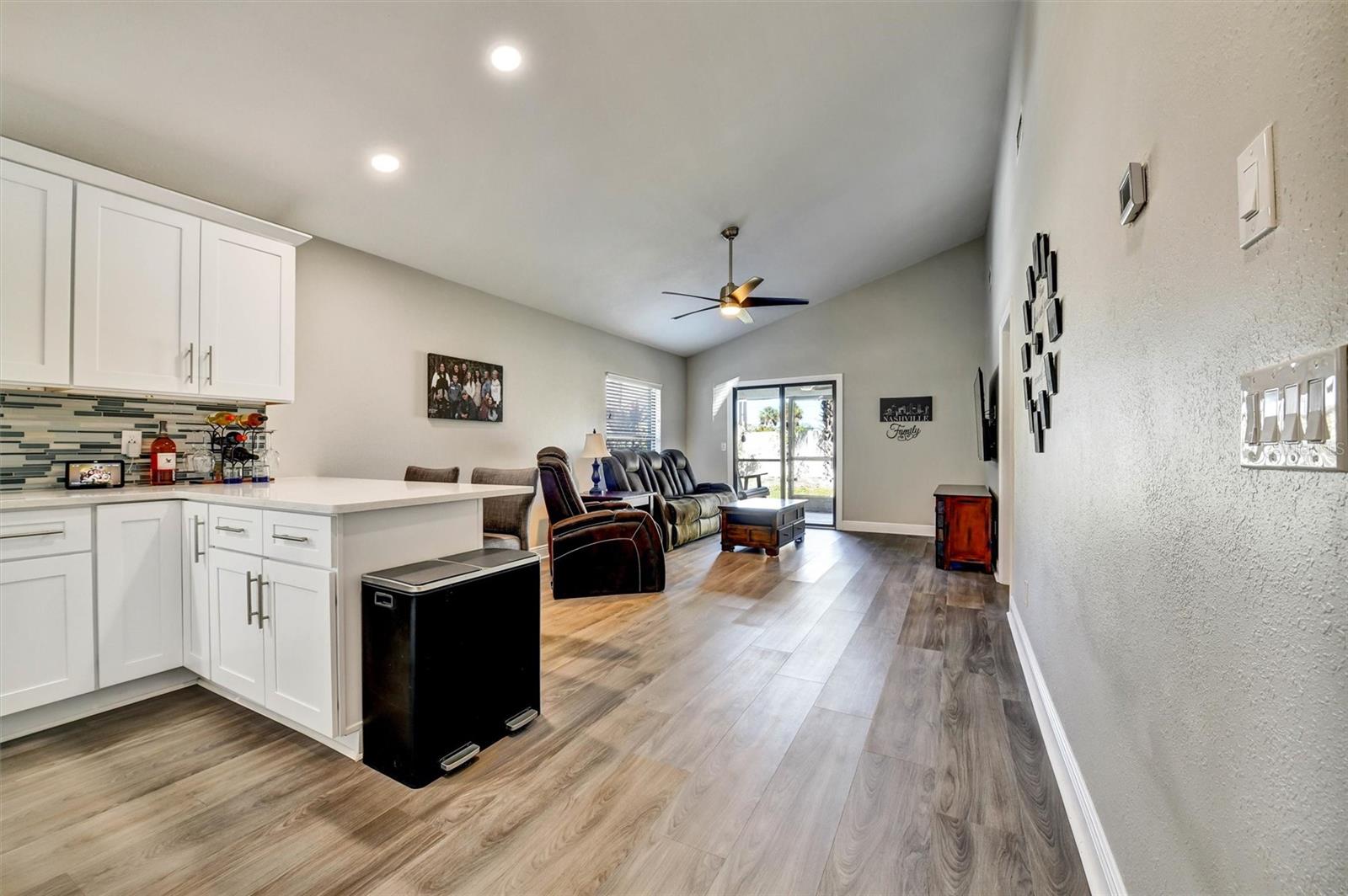 Image 18 of 53 For 1148 Falcon Drive 3