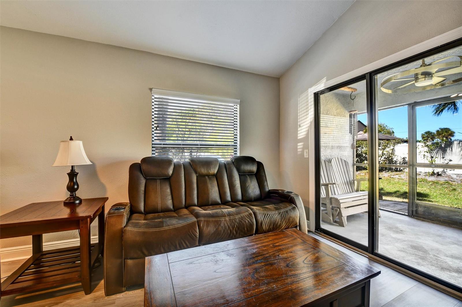 Image 19 of 53 For 1148 Falcon Drive 3