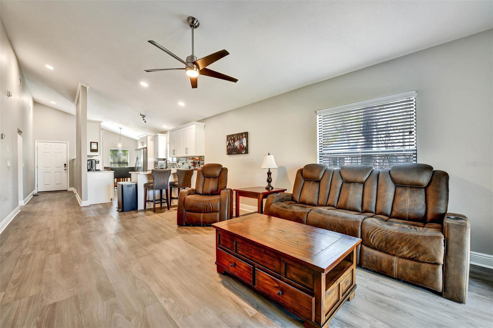 Image 21 of 53 For 1148 Falcon Drive 3