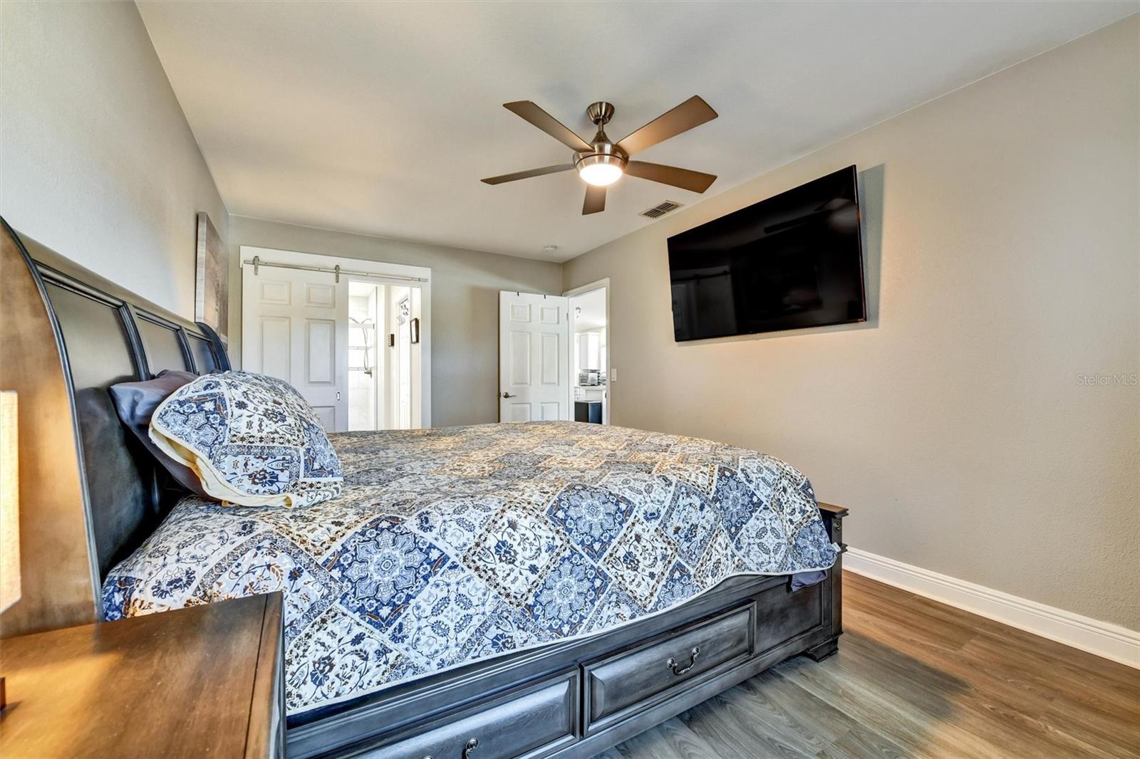 Image 25 of 53 For 1148 Falcon Drive 3