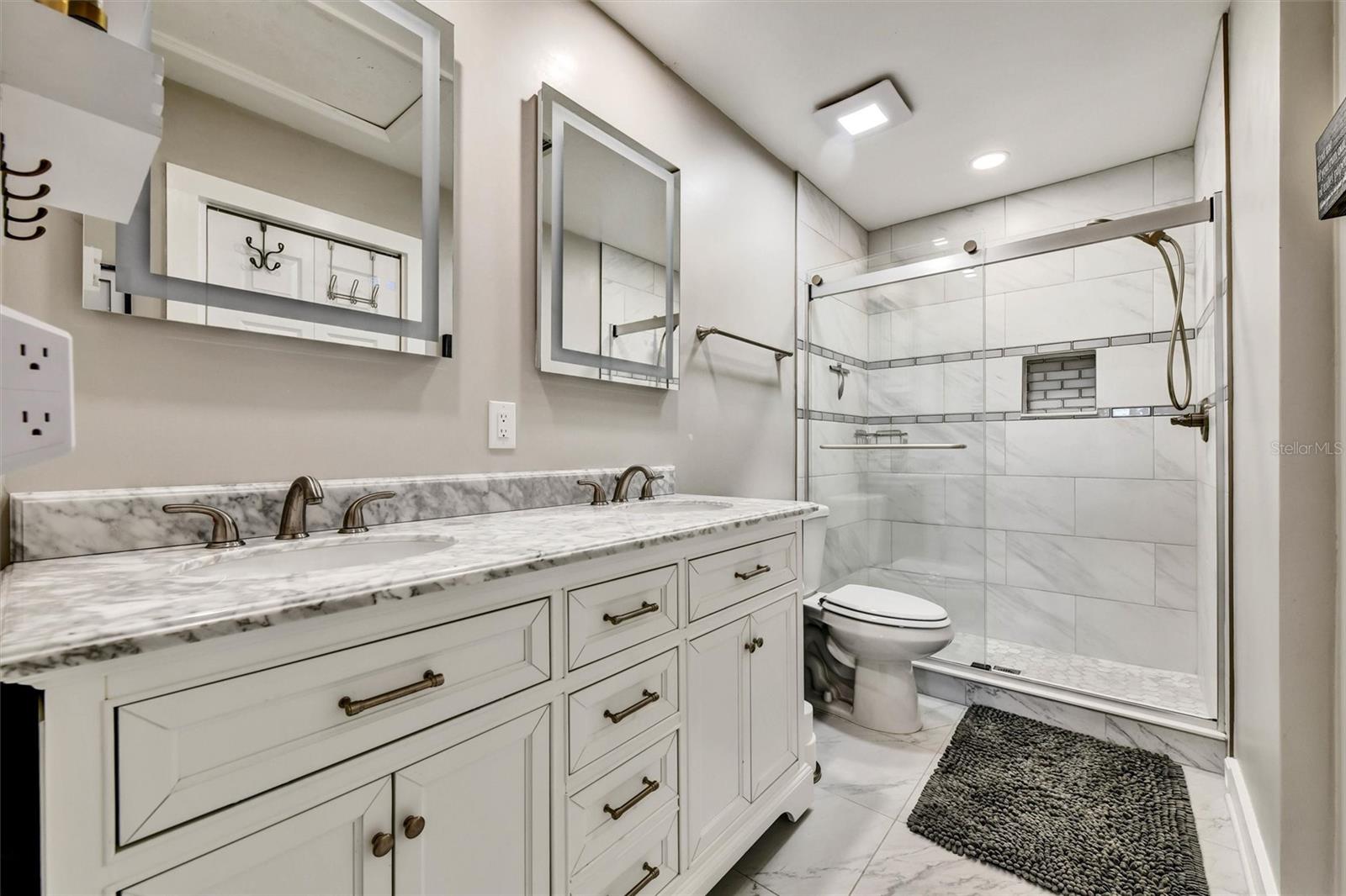 Image 27 of 53 For 1148 Falcon Drive 3