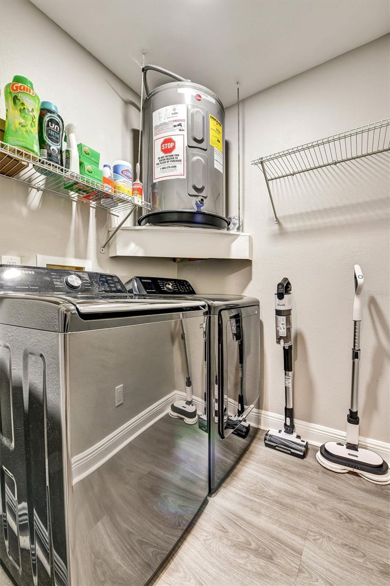 Image 37 of 53 For 1148 Falcon Drive 3