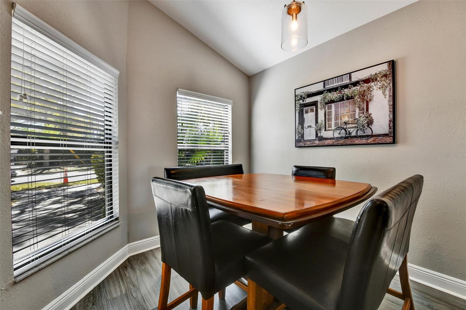 Image 6 of 53 For 1148 Falcon Drive 3