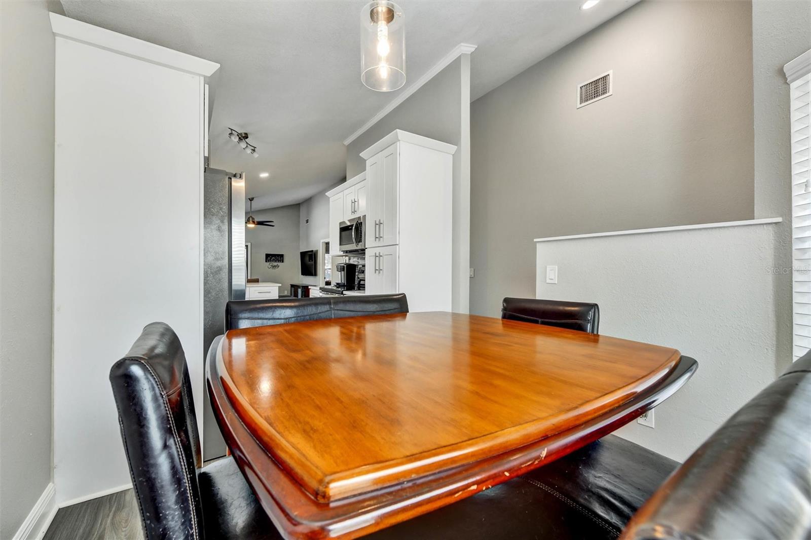 Image 7 of 53 For 1148 Falcon Drive 3