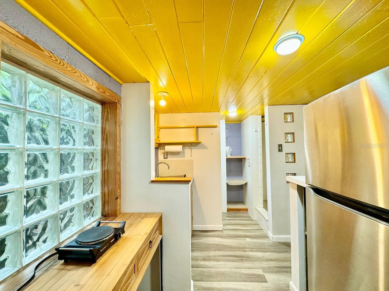 Image 6 of 9 For 6601 Navin Avenue A