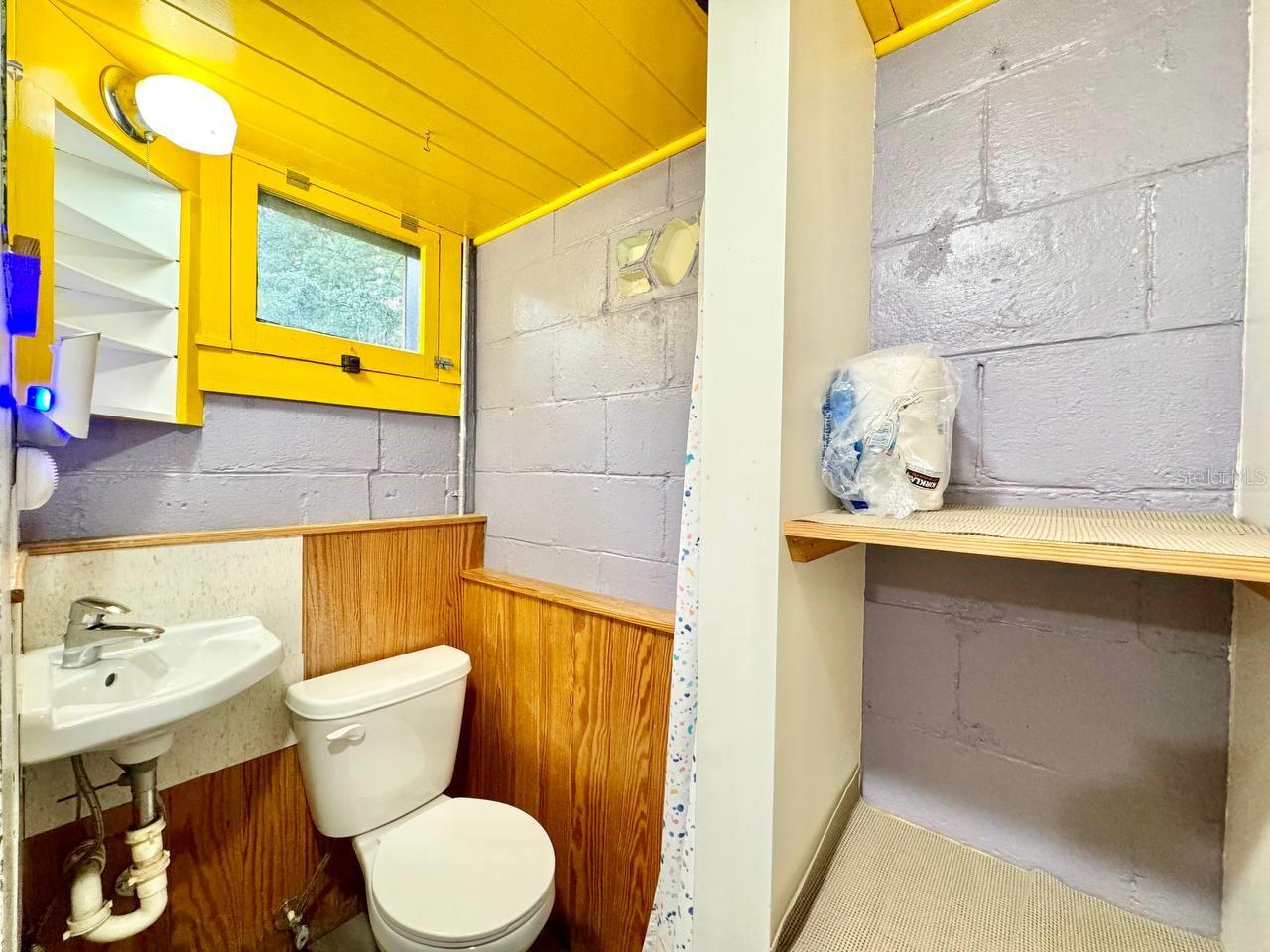 Image 9 of 9 For 6601 Navin Avenue A