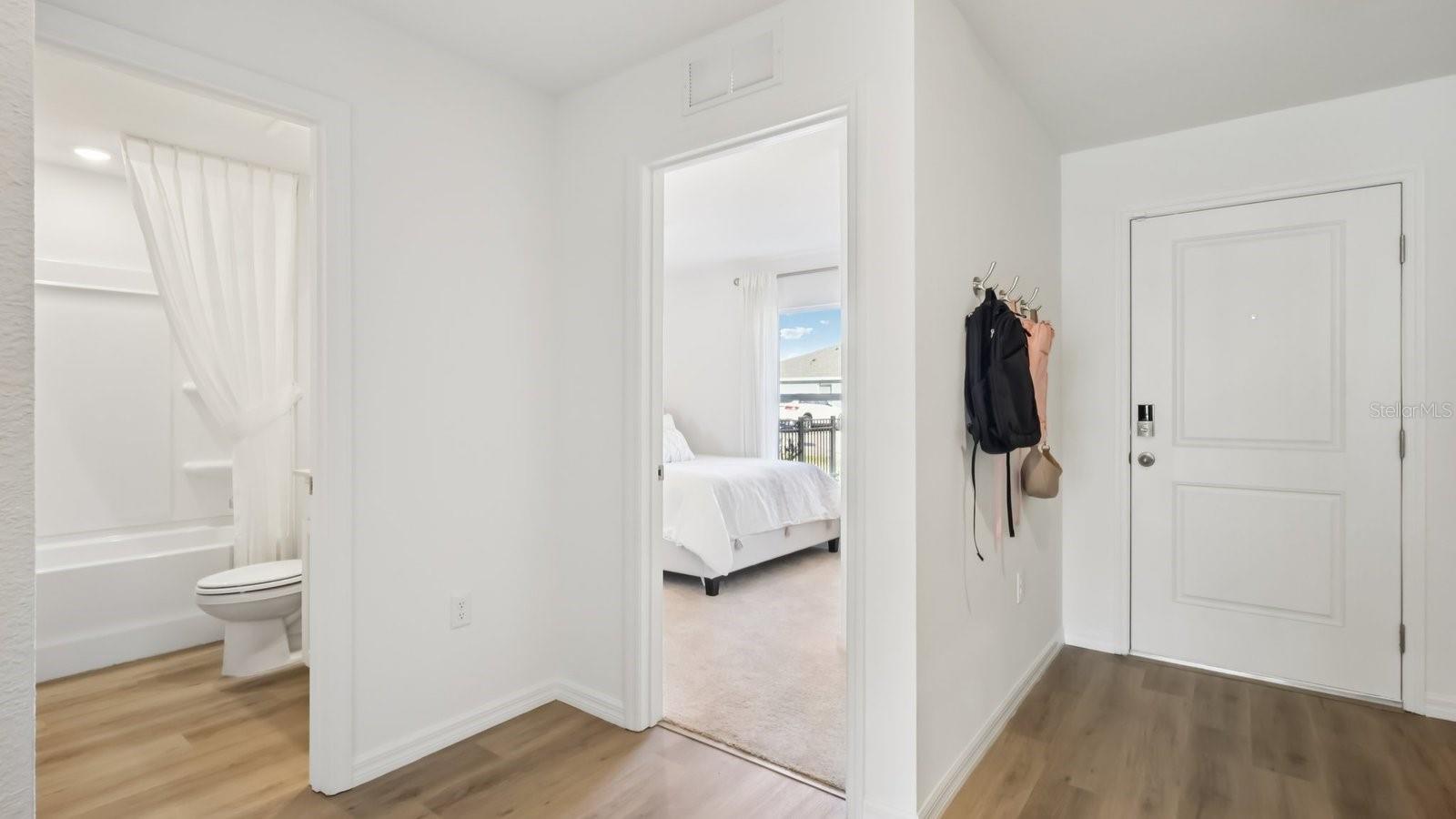 Listing photo id 2 for 15033 Crosshall Stream Drive