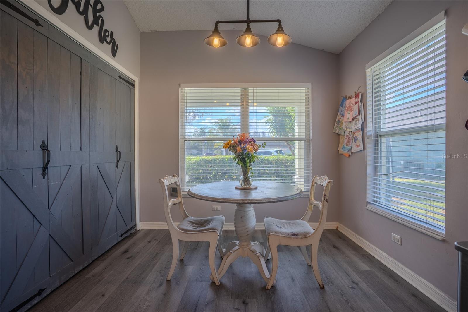 Image 11 of 43 For 1129 Daleside Lane