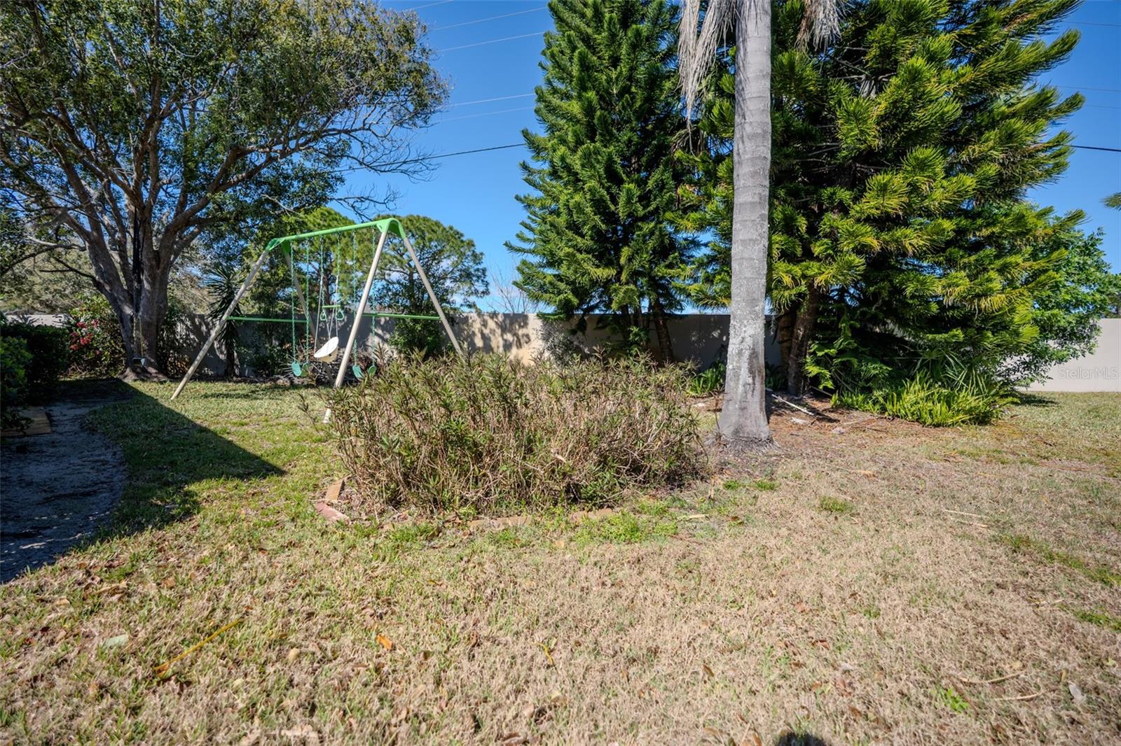 Image 28 of 43 For 1129 Daleside Lane