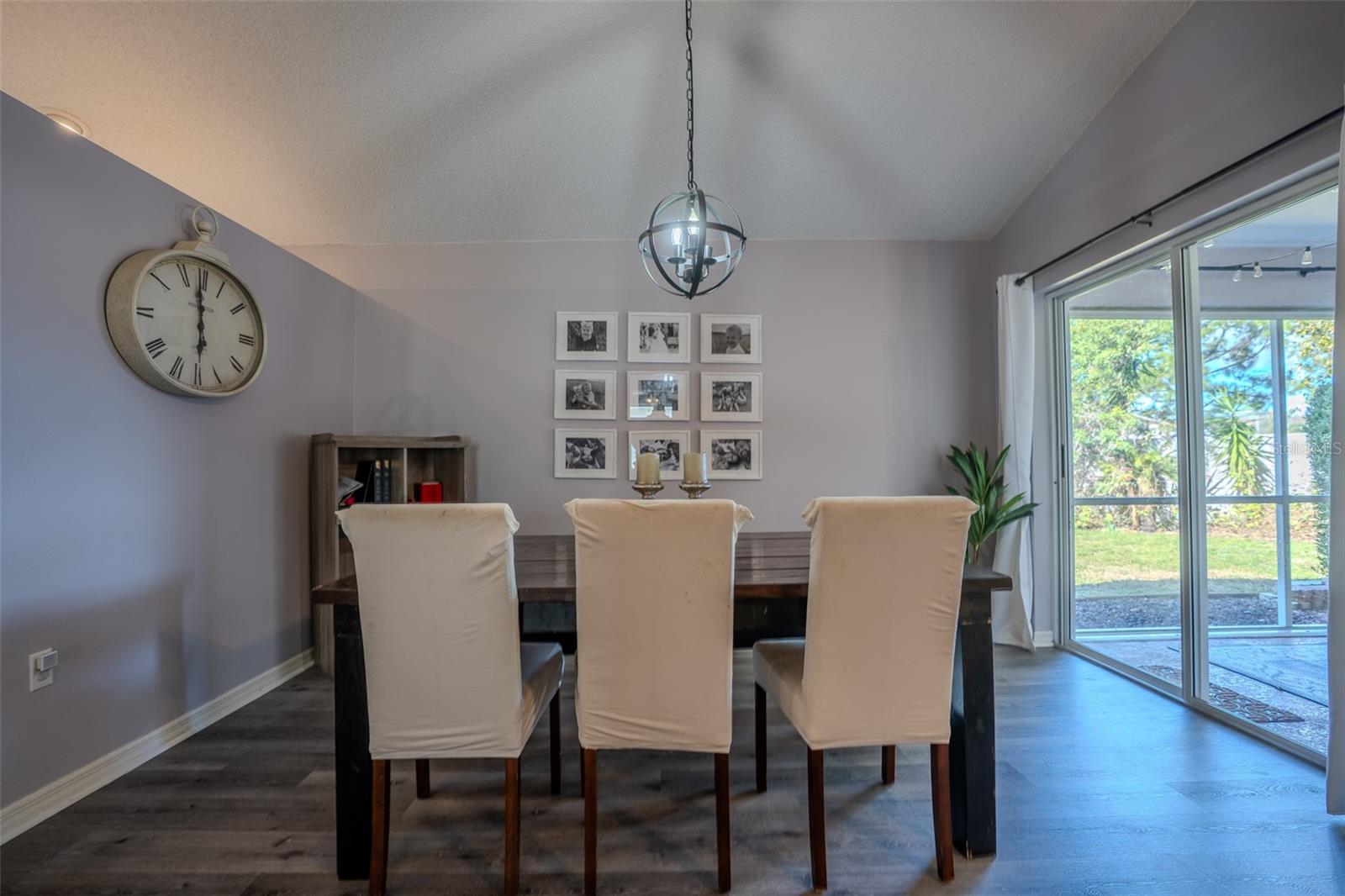 Image 7 of 43 For 1129 Daleside Lane