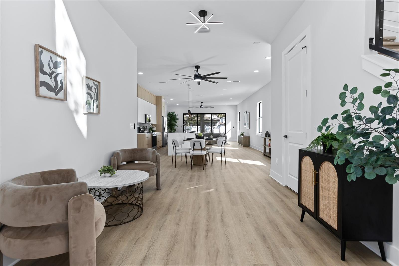 Image 4 of 32 For 3215 Price Avenue