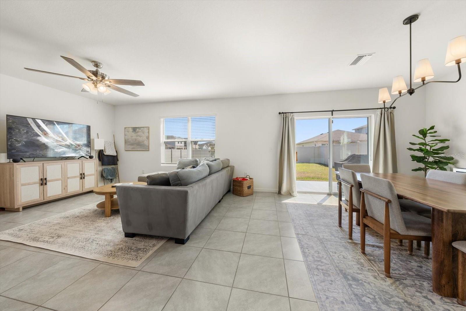 Image 15 of 50 For 16176 Soft Fern Trace