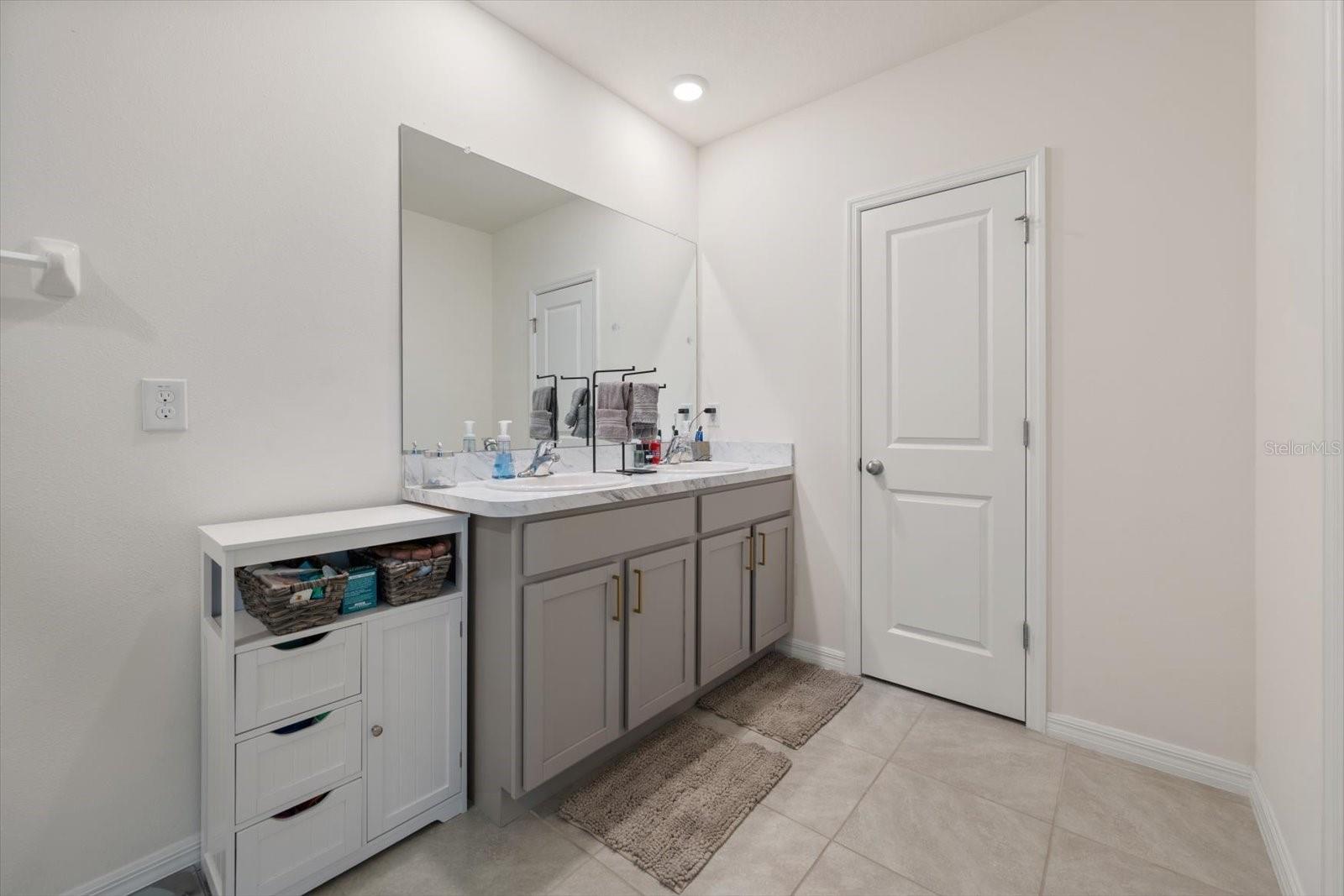 Image 26 of 50 For 16176 Soft Fern Trace