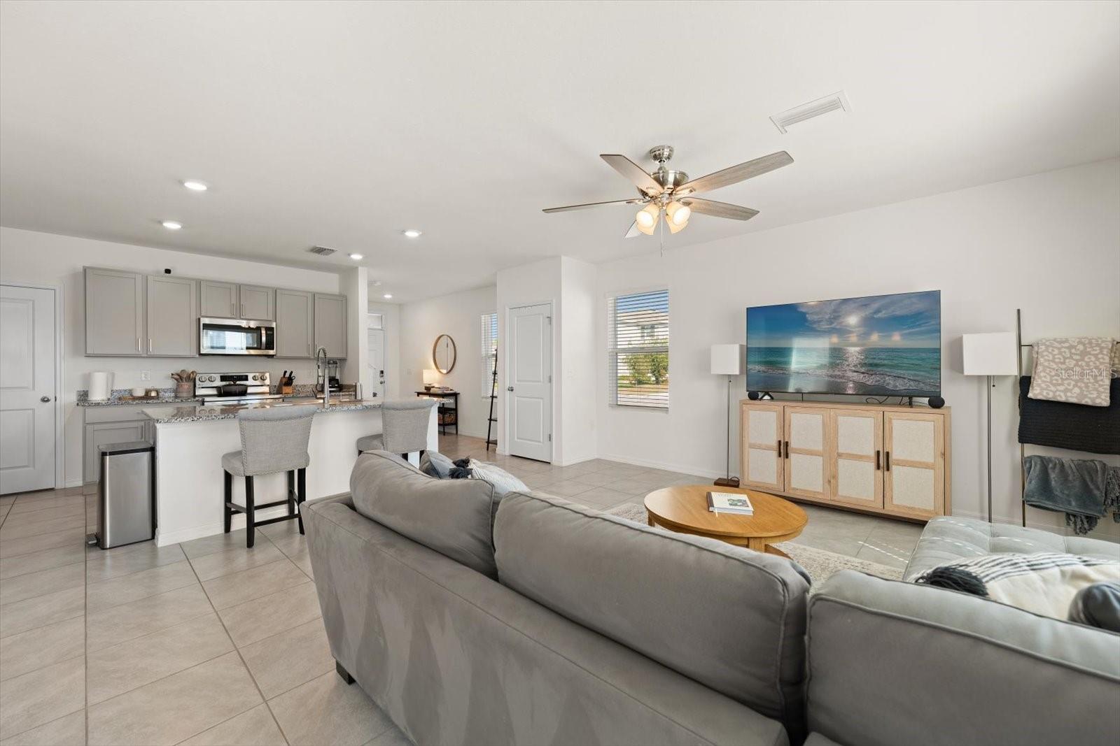 Image 5 of 50 For 16176 Soft Fern Trace