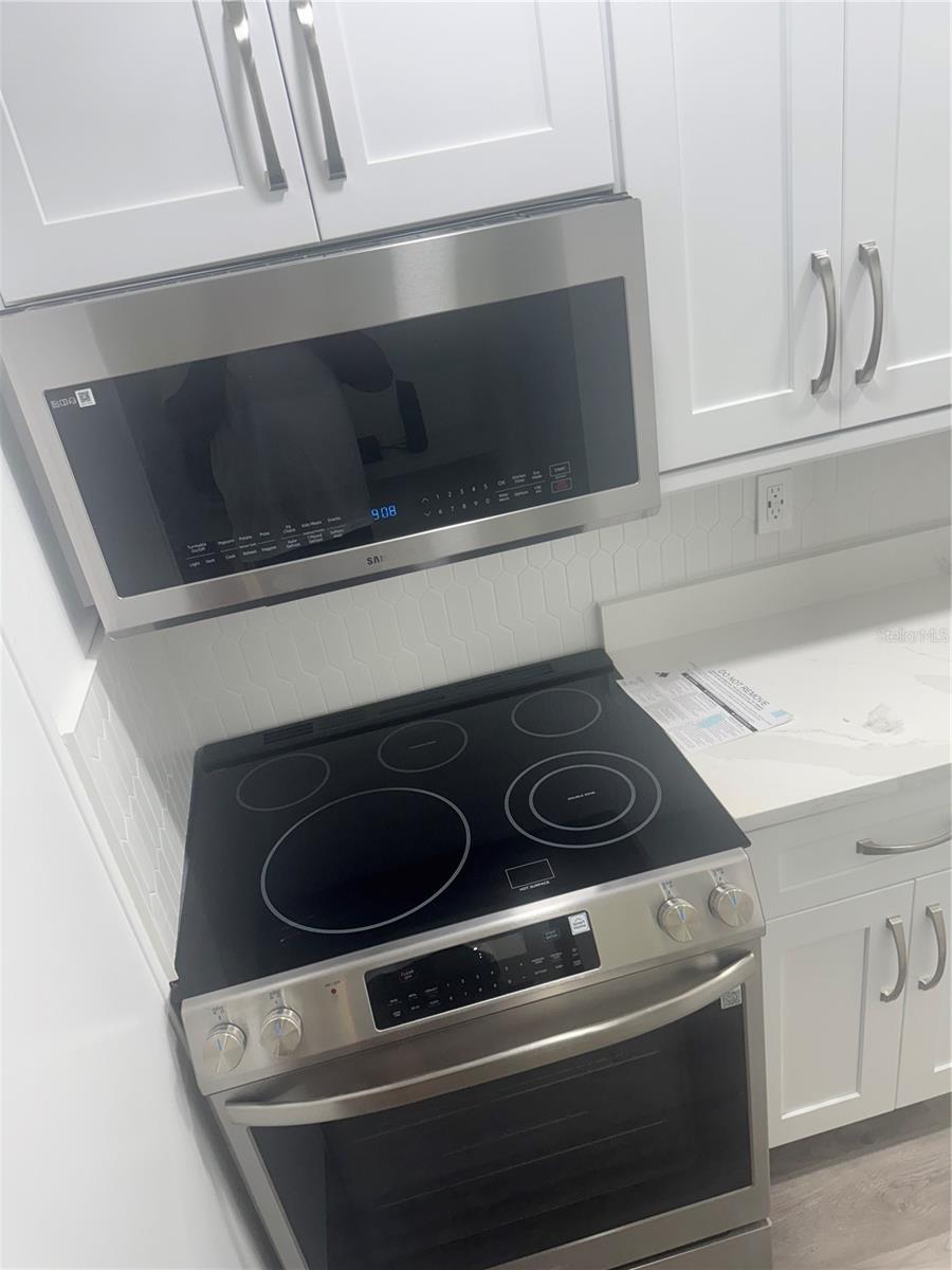 Image 15 of 19 For 3527 18th Avenue S